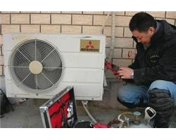 宝山区格力空调维修拆装移机空调加液格力空调维修公司