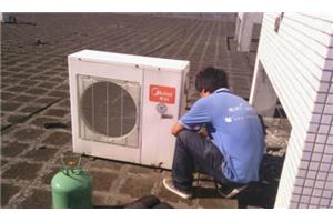 东西湖区空调维修 柜机挂机中央空调维修加氟安装清洗确保质量