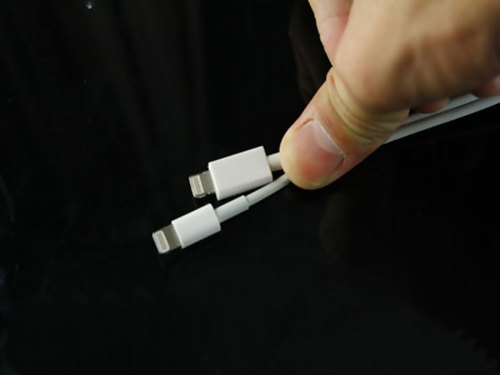 怎么鉴别苹果5原装数据线真假