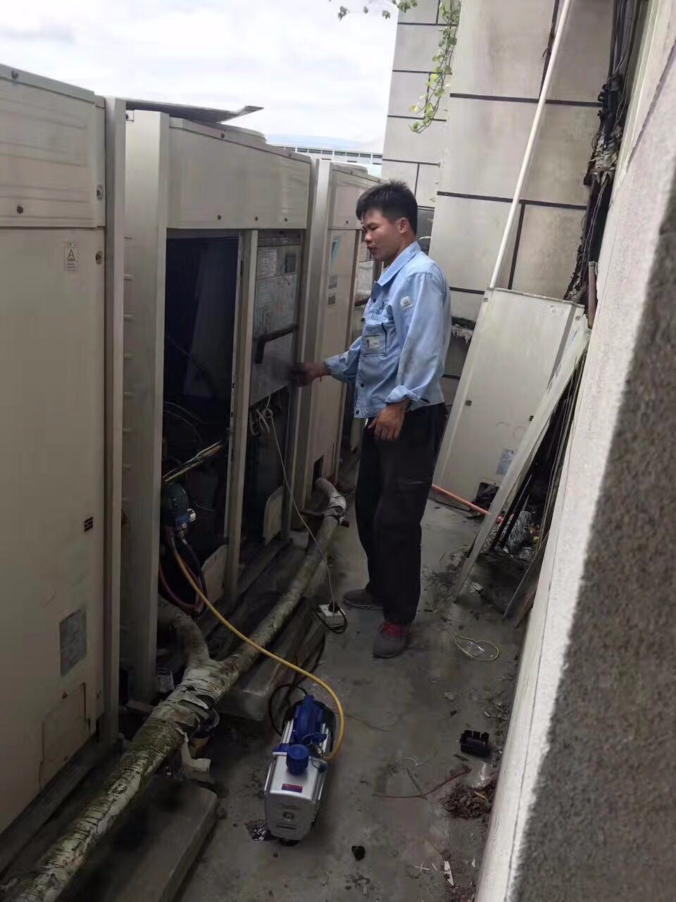 珠海香洲区大金柜机空调售后服务中心)维修电话