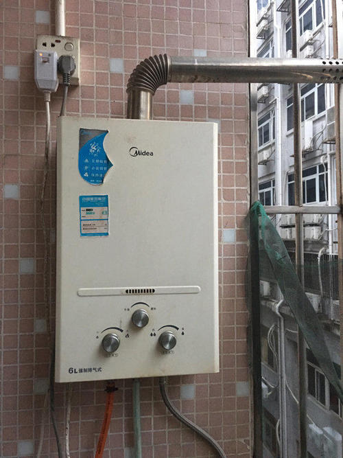 乌鲁木齐百得热水器维修服务，百得热水器售后电话是多少？